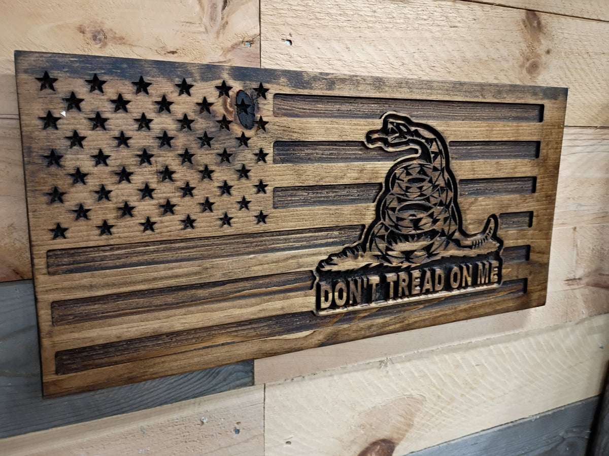 Don't Tread On Me – Rustic Wood American Flag Sign.25 x 24
